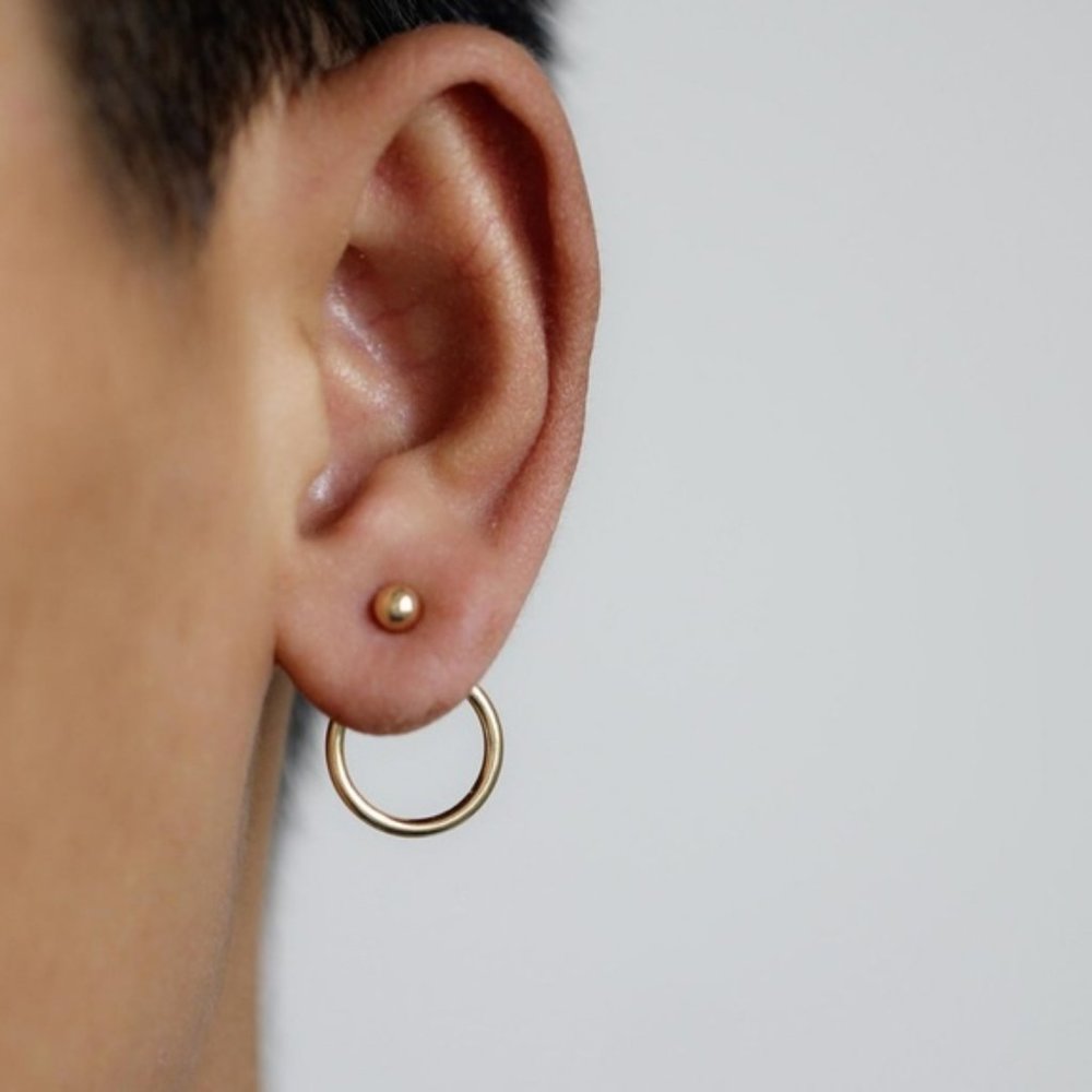 Minimalist Stud Hoop Earrings (Gold) - Picture 2 of 5